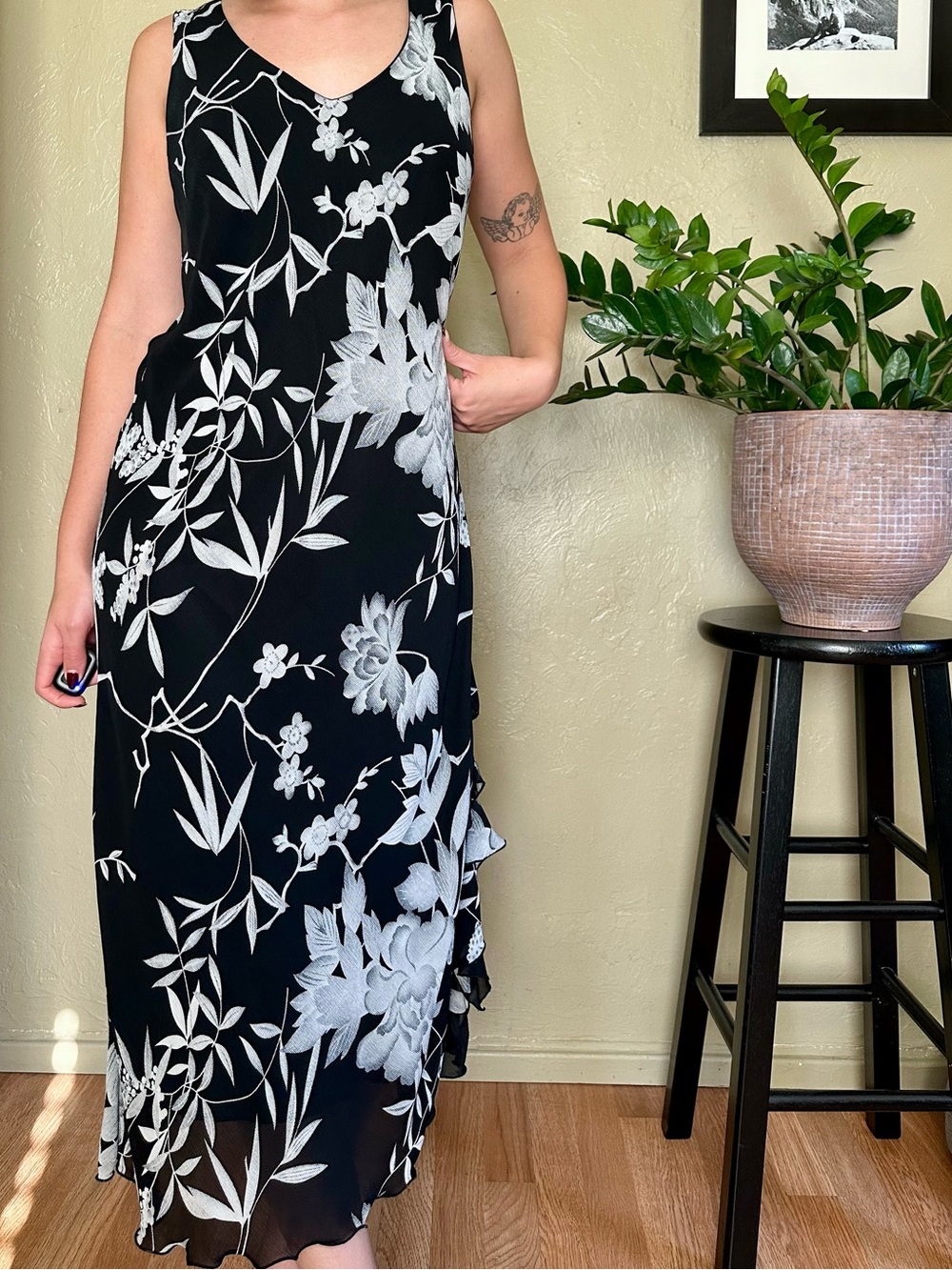 Bali Black & White Floral Print Maxi Dress Size M